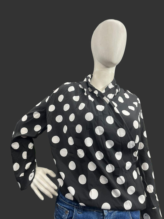 Girls wear Black & White Polka Dot Wrap Shirt – Retro Chic Style